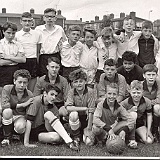 1964-Hoograven-Straat-Voetbal-Team